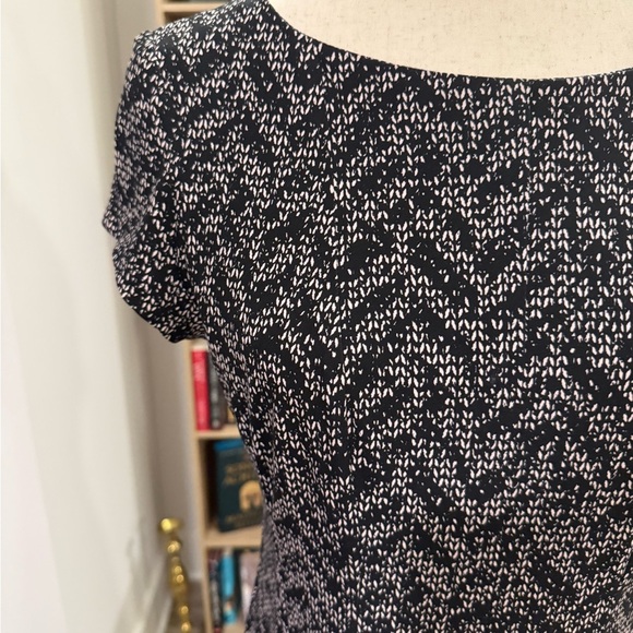 Connected Apparel Black and Gray Sheath Mini Dress - Picture 3 of 4